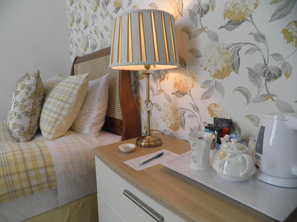 Douglas Park Guest House Kirn Ruang foto